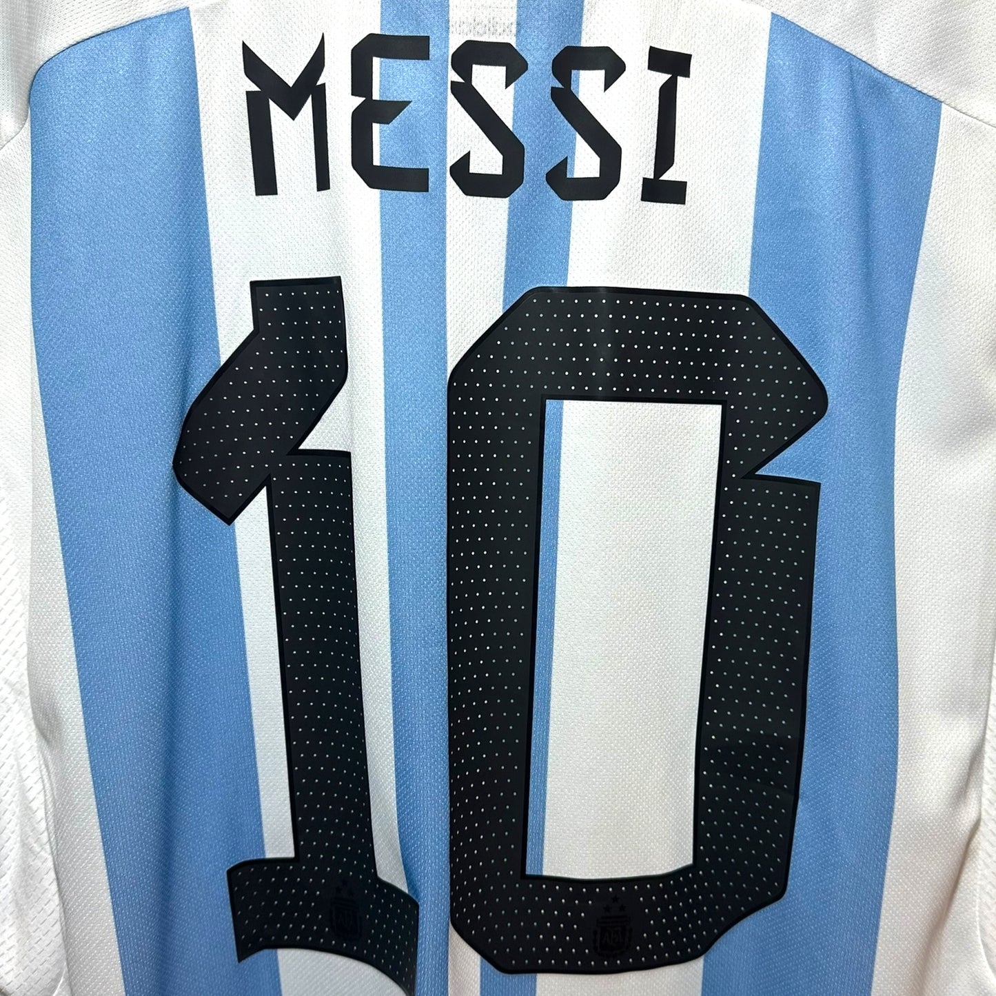 BNWT Argentina Adidas 2022-2023 Home Messi (XL)