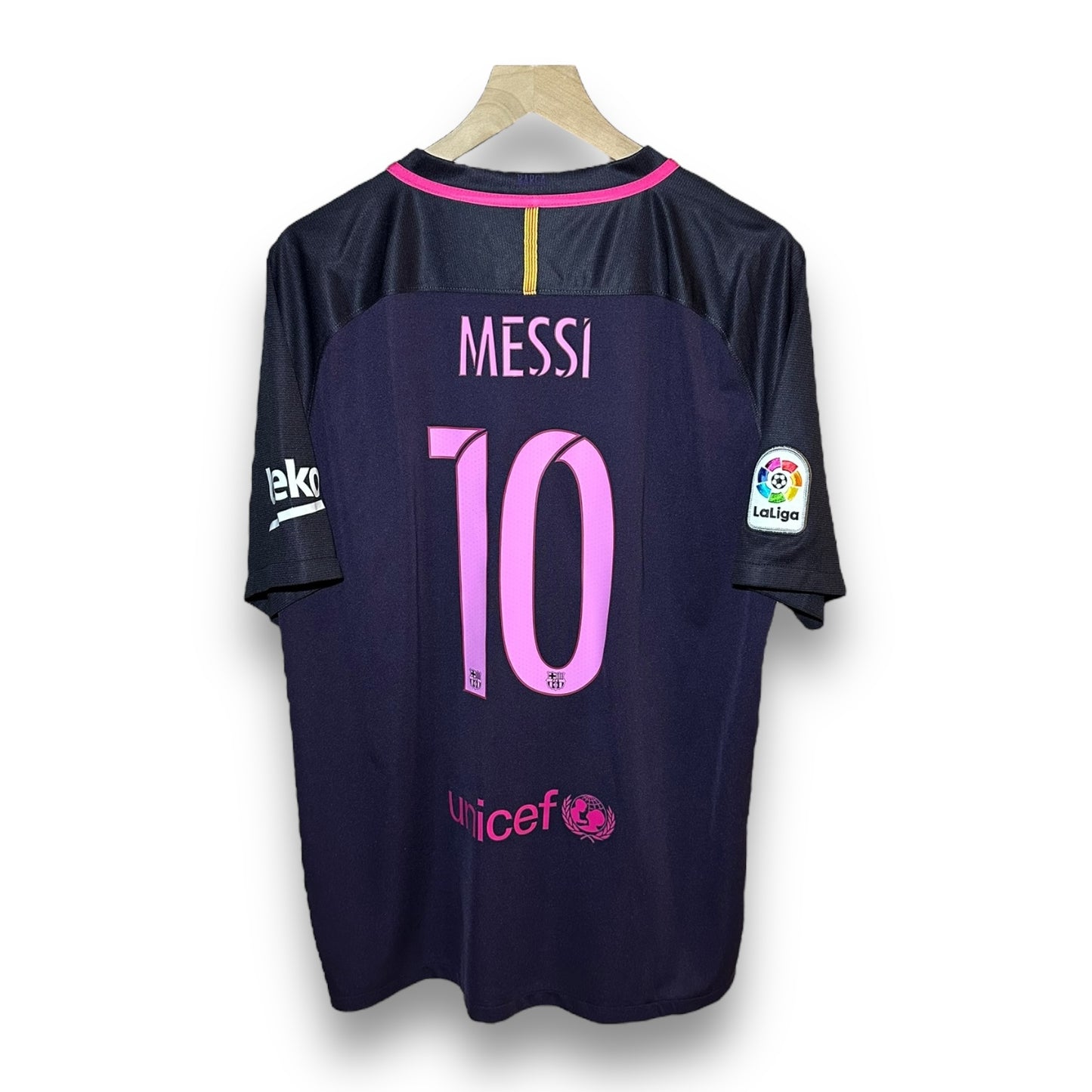 FC Barcelona Nike 2016-2017 Away Messi (XL)